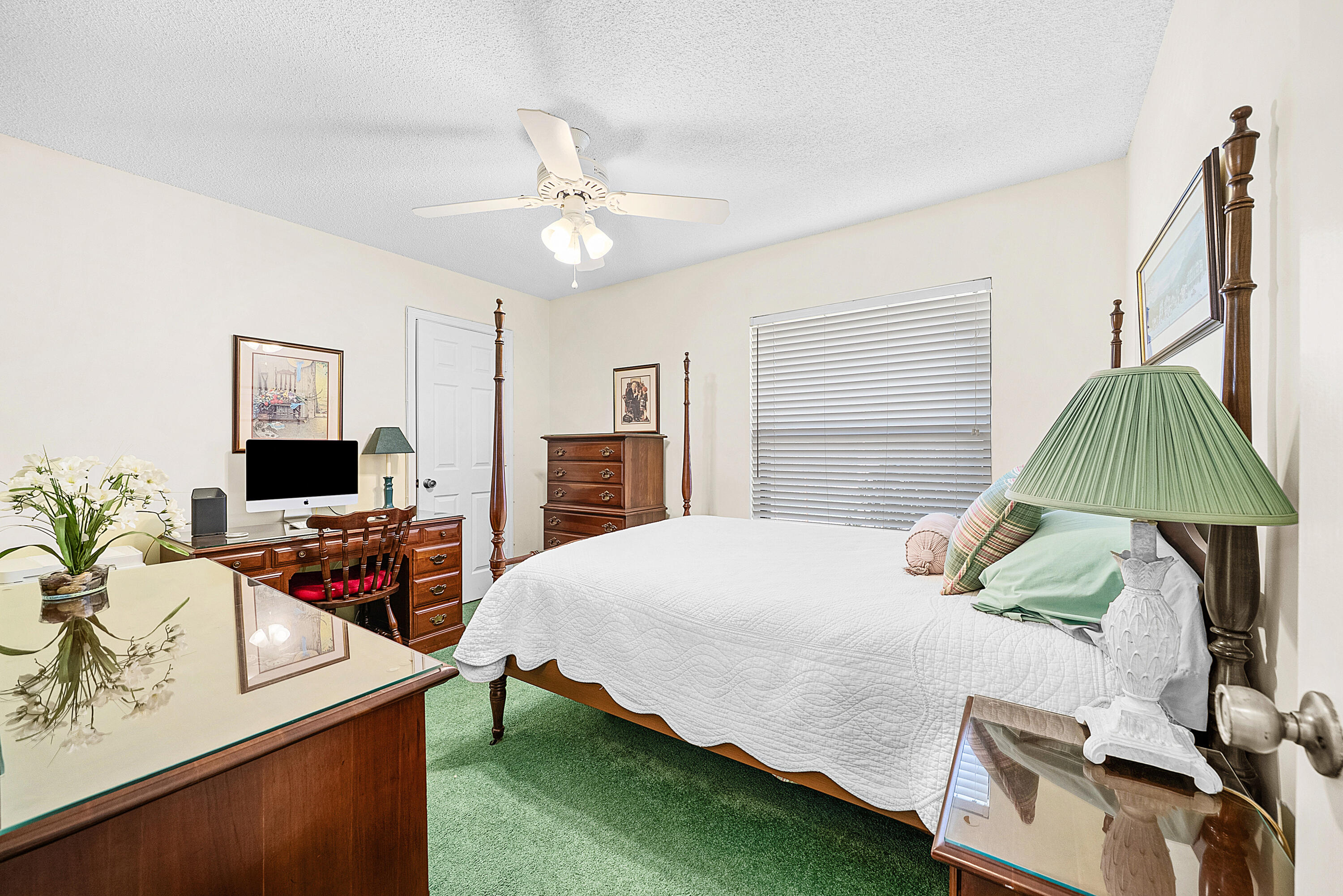 WINSTON PARK - Residential