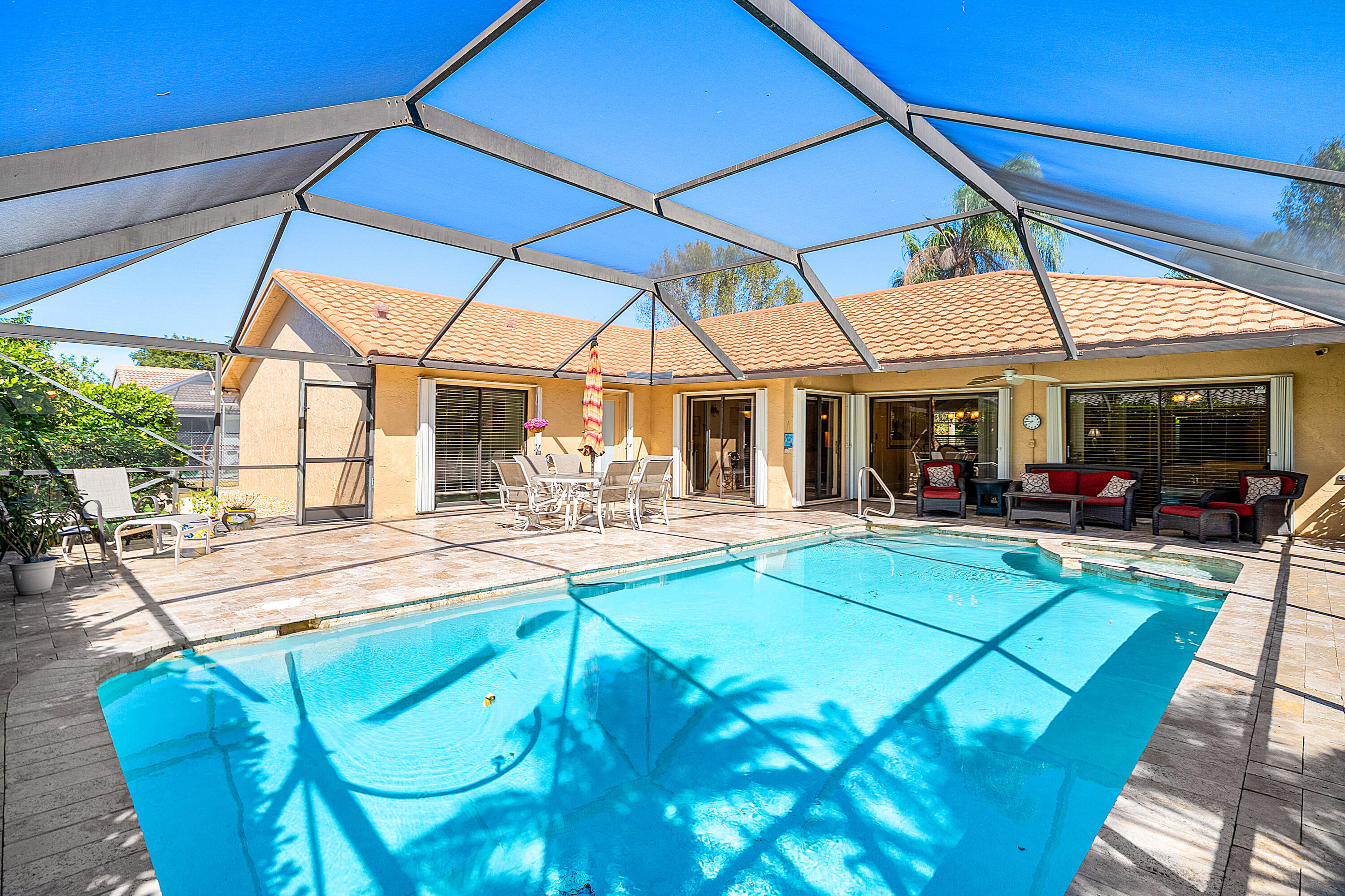 WINSTON PARK - Residential