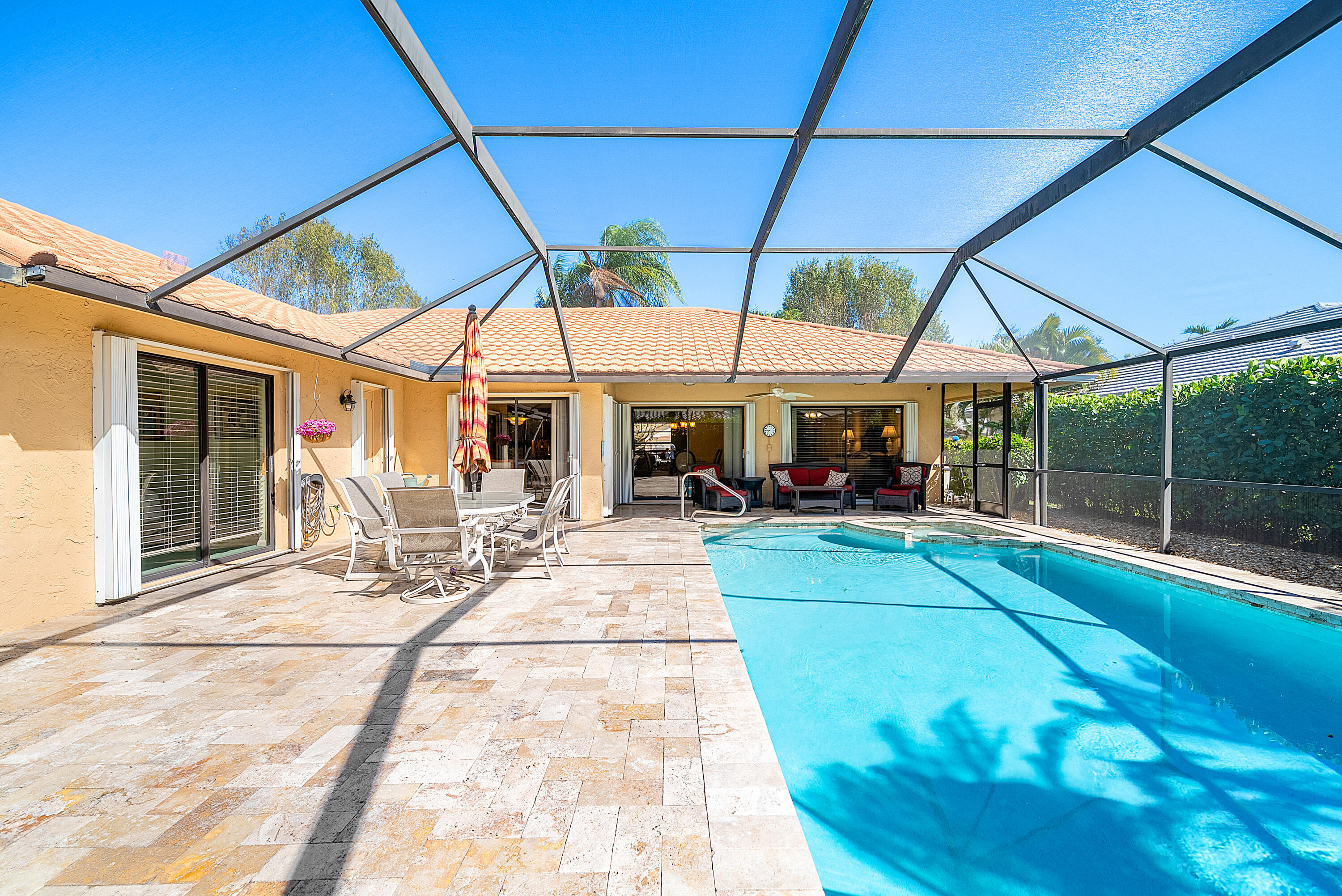 WINSTON PARK - Residential