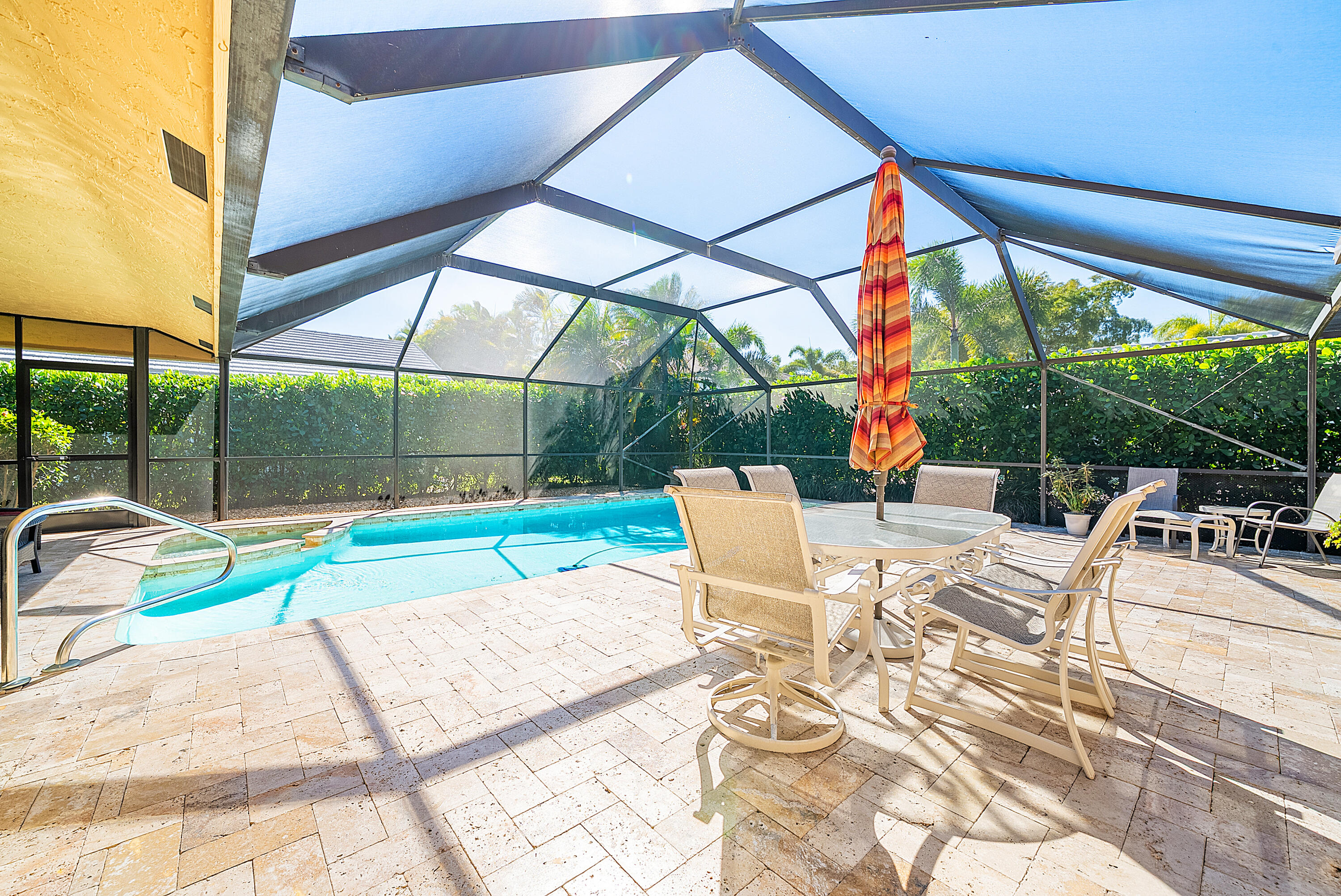 WINSTON PARK - Residential