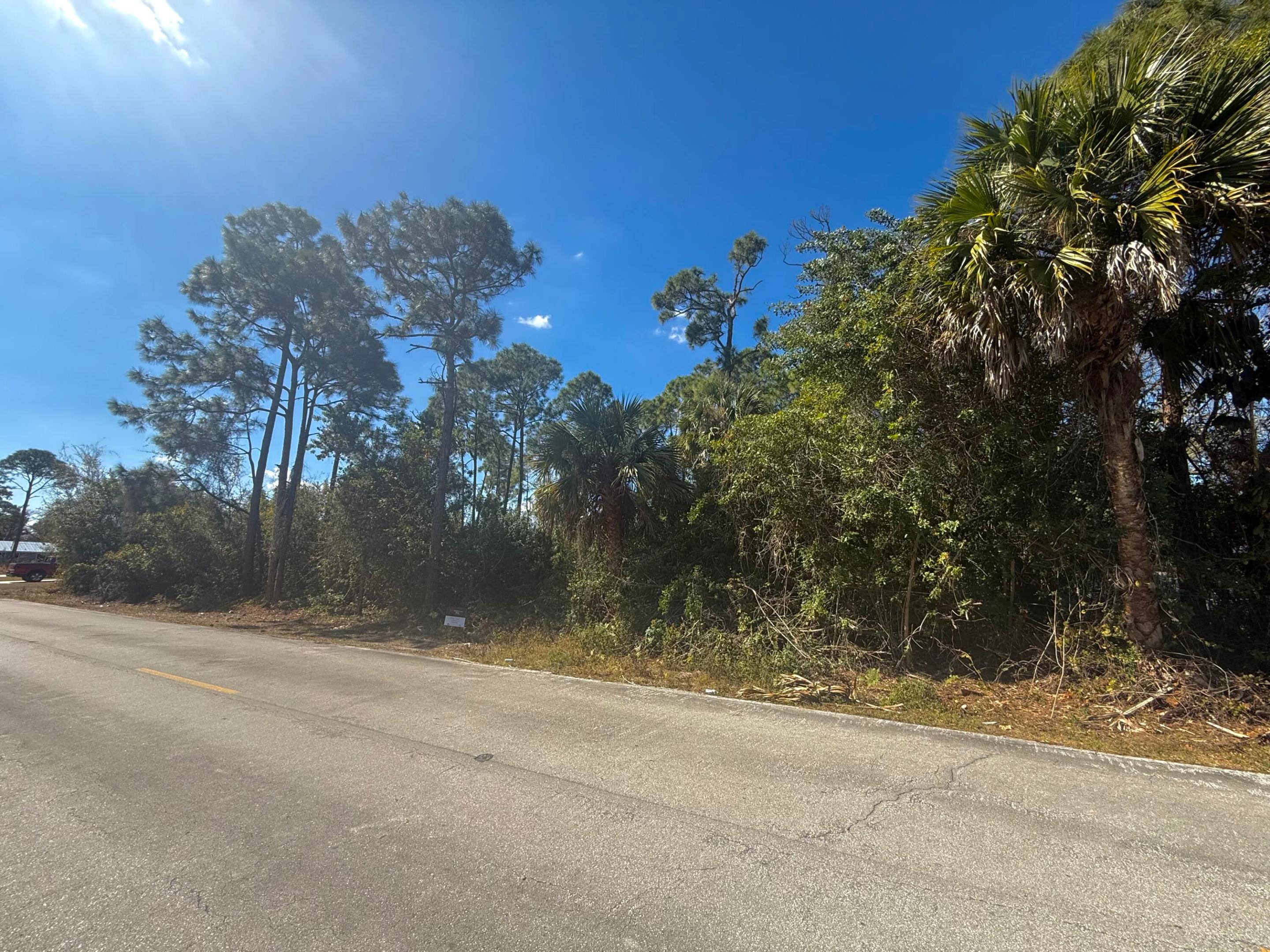 LAKEWOOD PARK UNIT 11 - Land