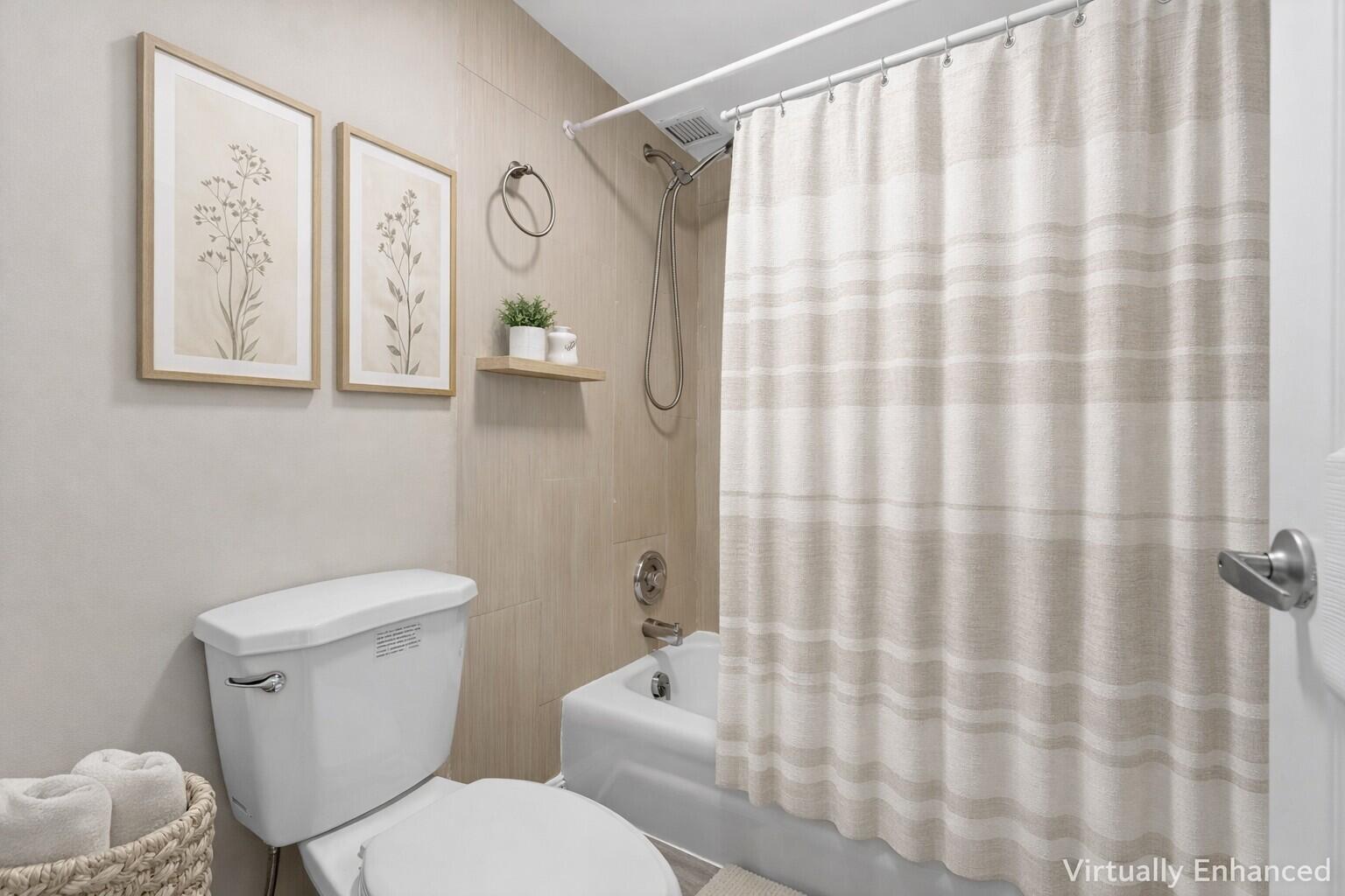 BOCA BAYOU CONDO - Residential Lease