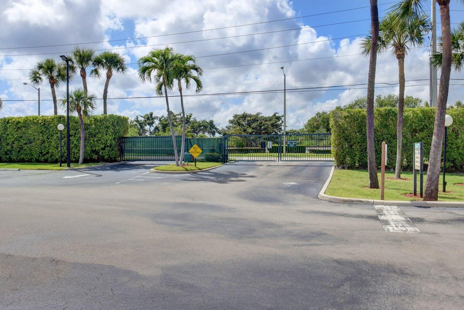 BOCA BAYOU CONDO - Residential Lease