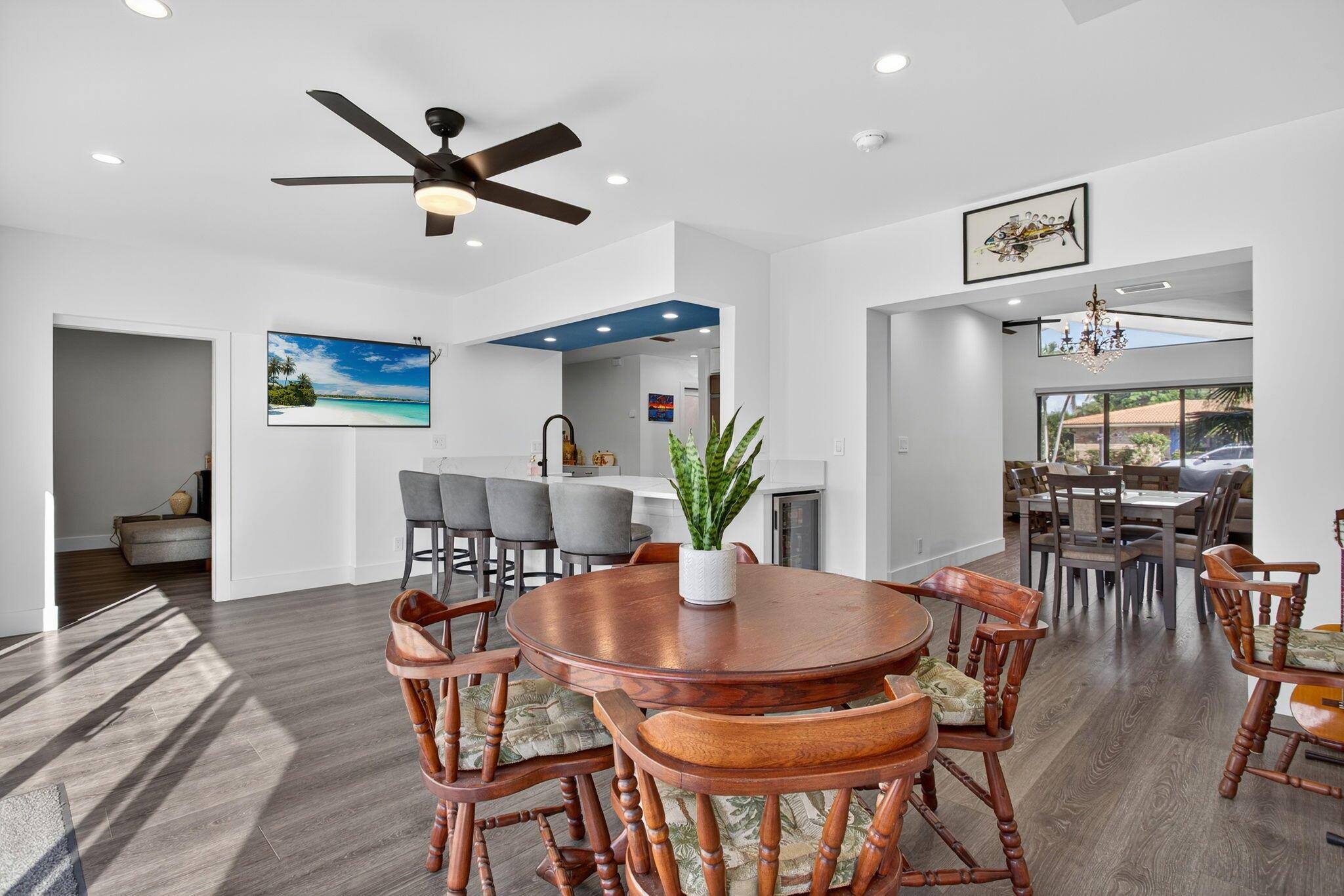 CORAL SPRINGS COUNTRY CLU - Residential