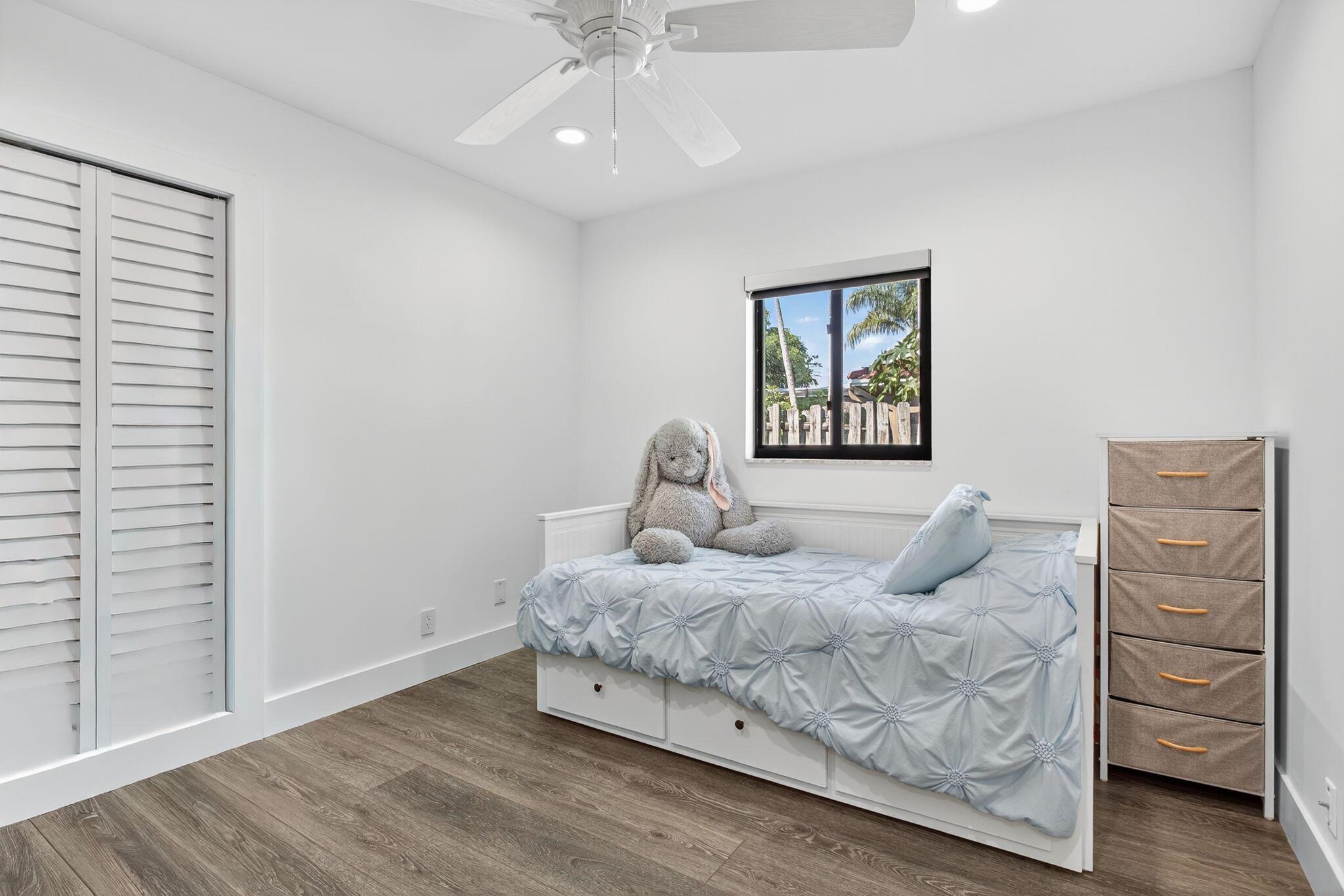CORAL SPRINGS COUNTRY CLU - Residential