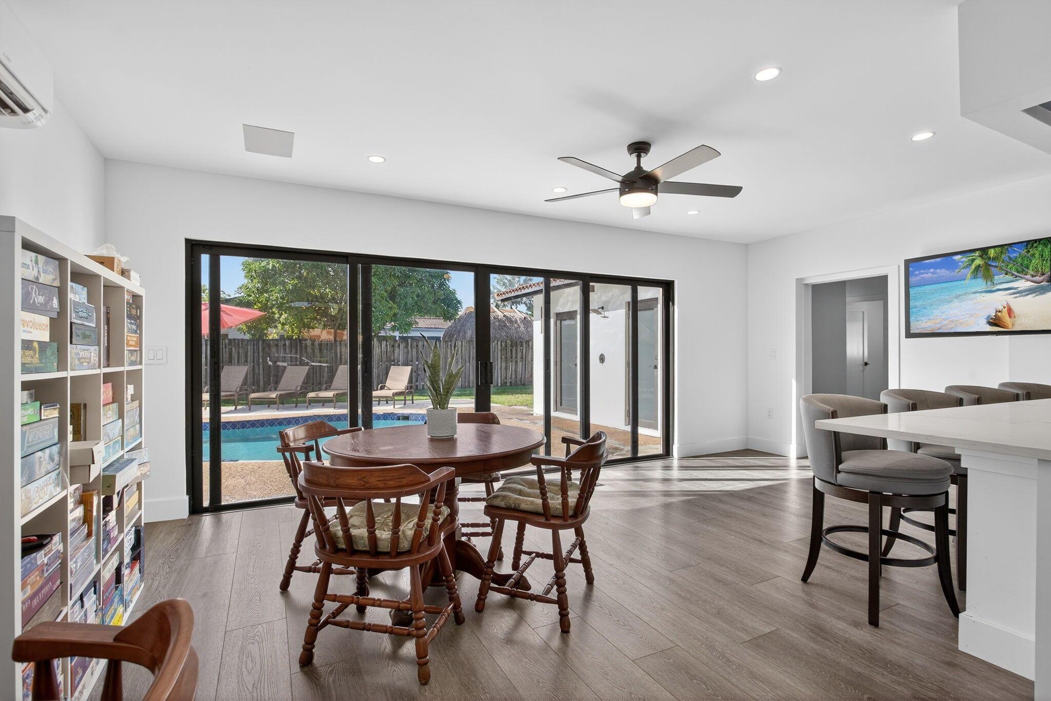 CORAL SPRINGS COUNTRY CLU - Residential