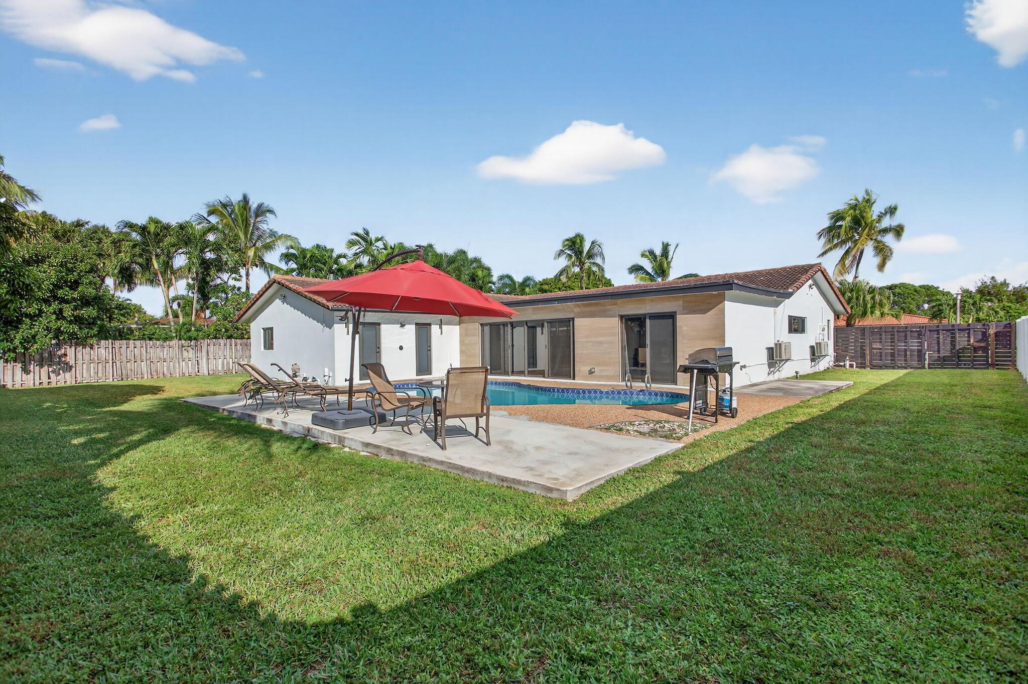 CORAL SPRINGS COUNTRY CLU - Residential