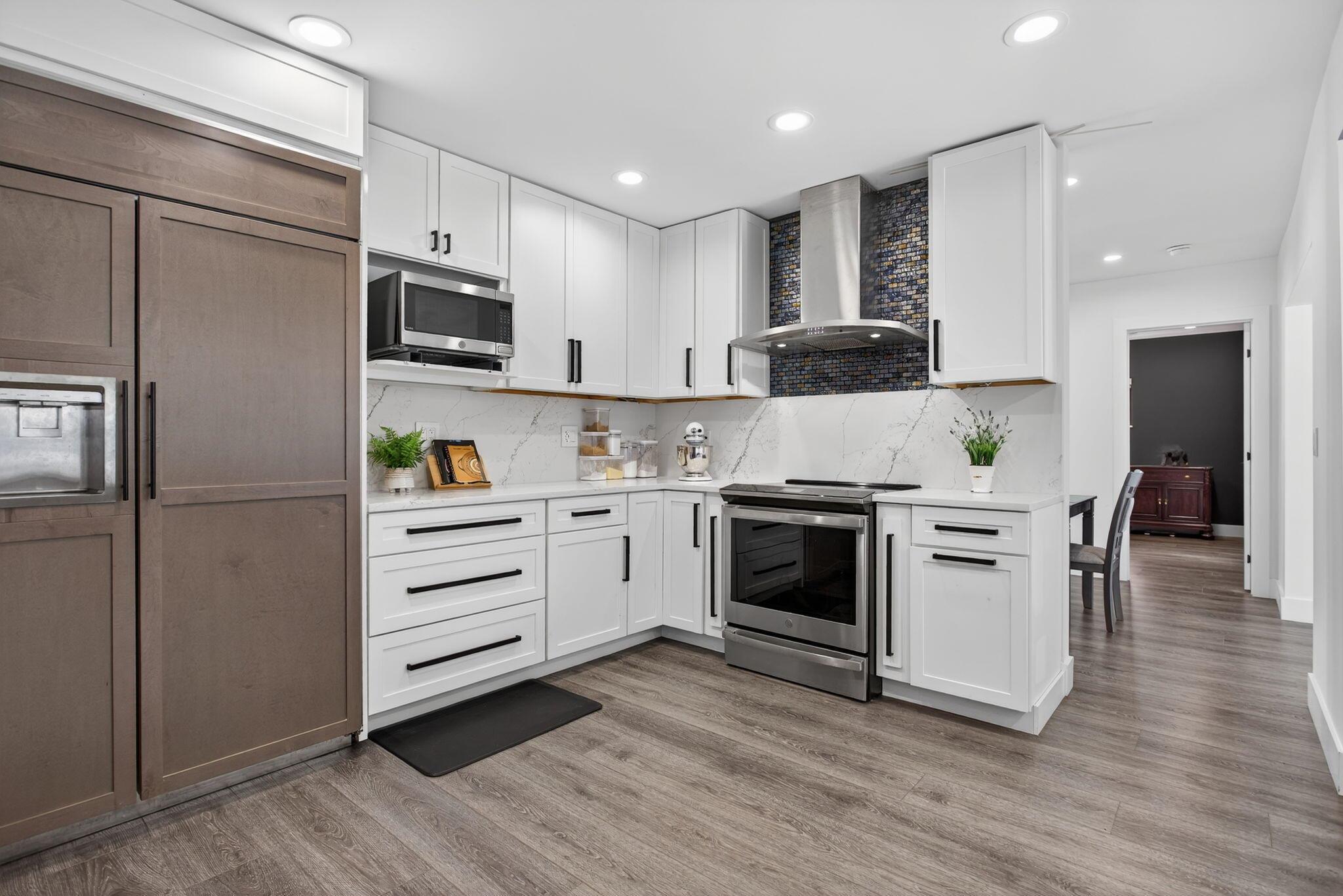 CORAL SPRINGS COUNTRY CLU - Residential