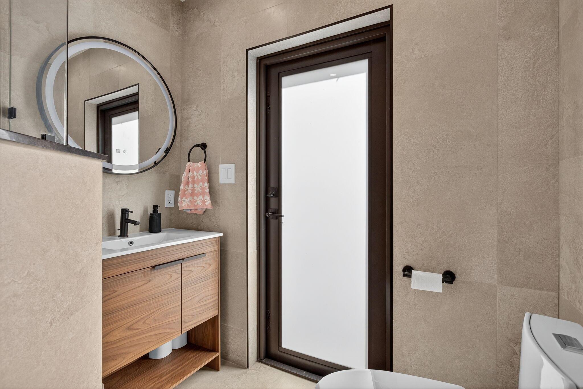 CORAL SPRINGS COUNTRY CLU - Residential