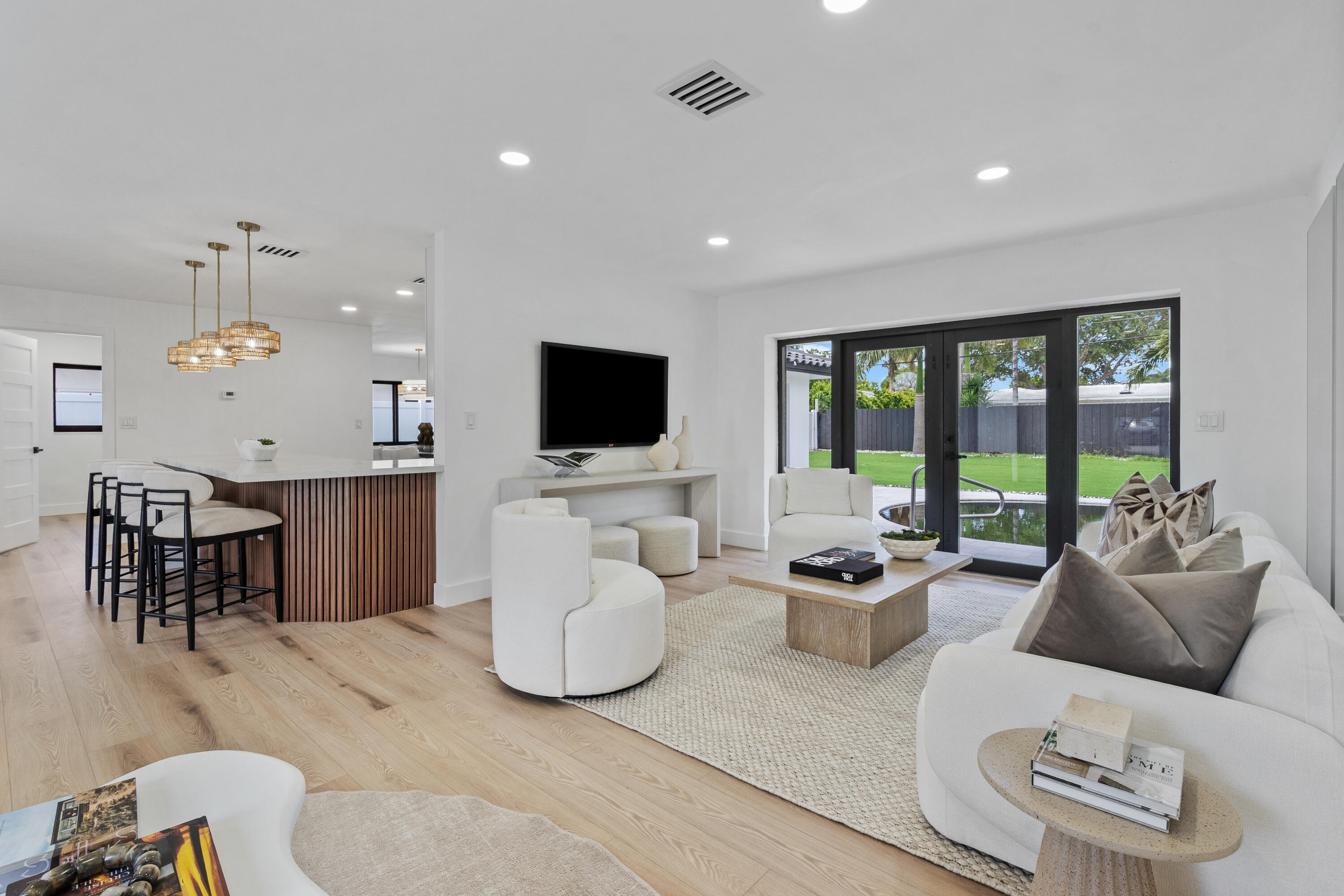 4721 Bayview Drive