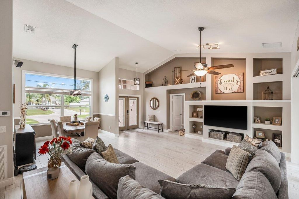 Photo of 5809 NW Zenith Drive, Port Saint Lucie, FL 34986 (MLS # R11010288)