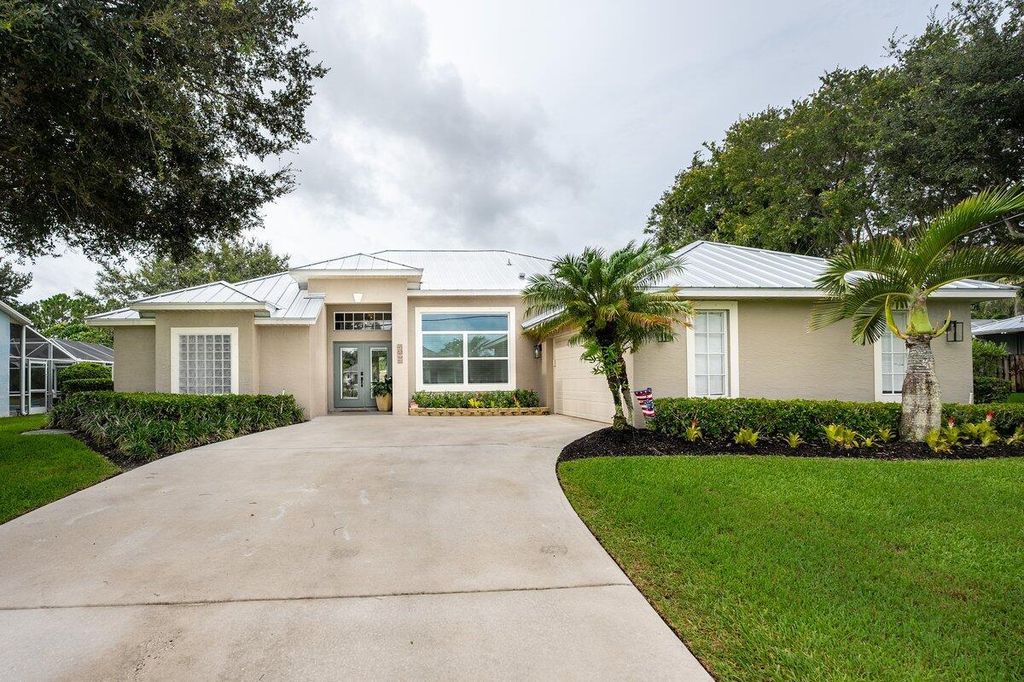 Photo of 5809 NW Zenith Drive, Port Saint Lucie, FL 34986 (MLS # R11010288)