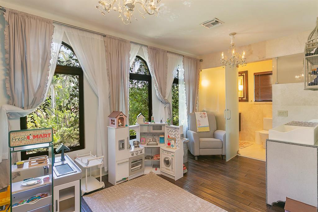 Seven Isles - Residential