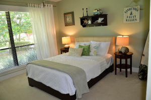 TWELVE OAKS CONDO - Residential Lease