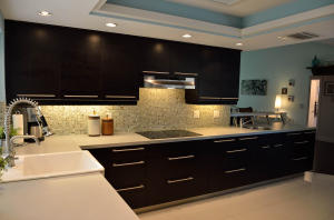 TWELVE OAKS CONDO - Residential Lease