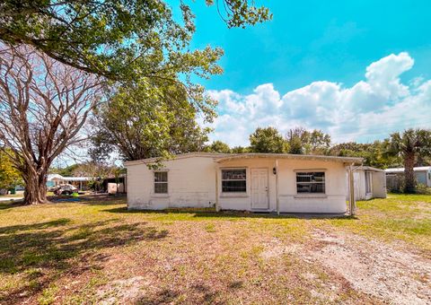 5000 Regina Drive Fort Pierce FL 34982