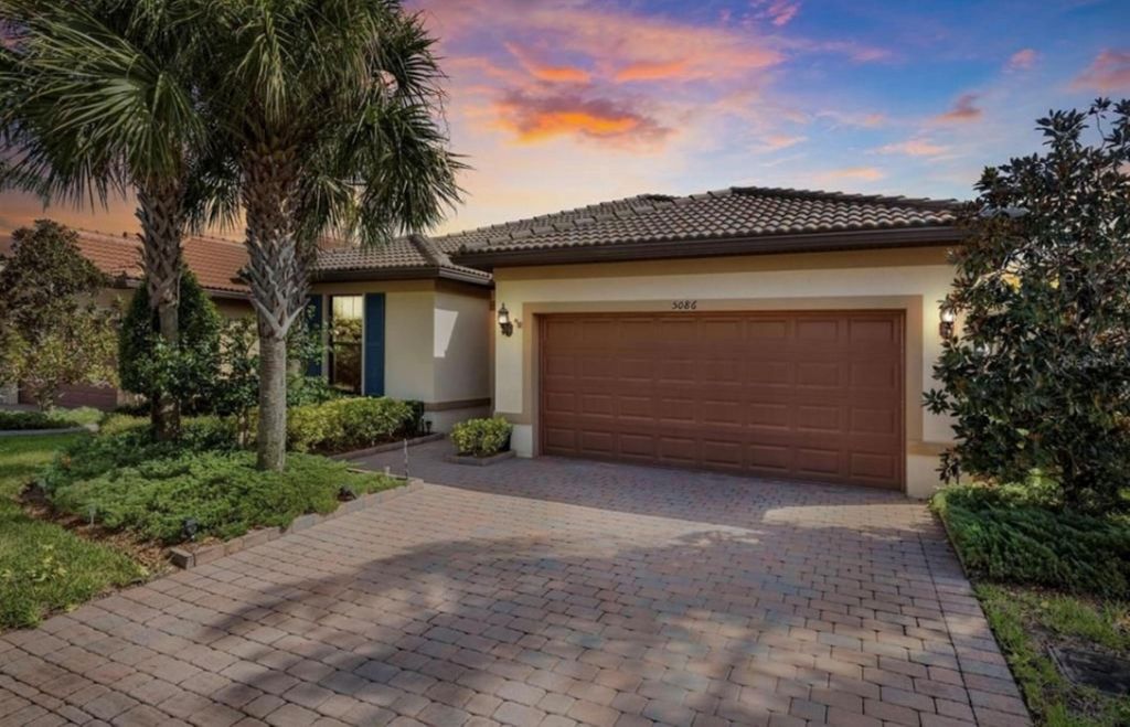 Photo of 5086 Pendelton Square, Vero Beach, FL 32967 (MLS # B26007706)