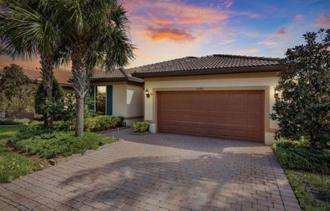 5086 Pendelton Square Vero Beach FL 32967
