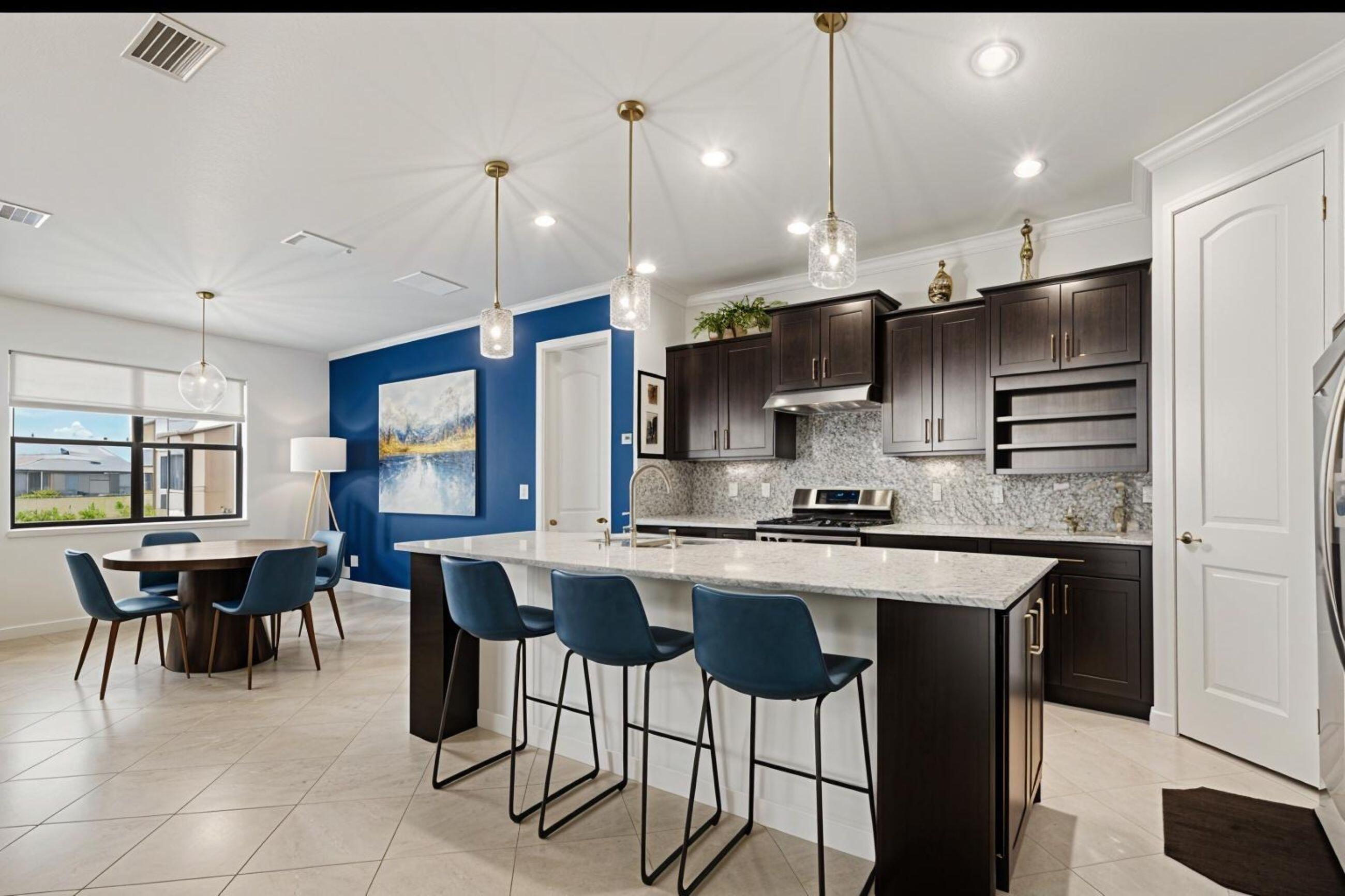 5086 Pendelton Square