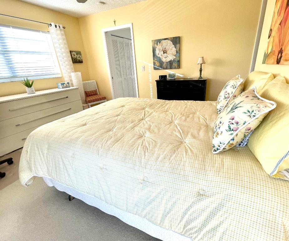 COVENTRY CONDO - Residential