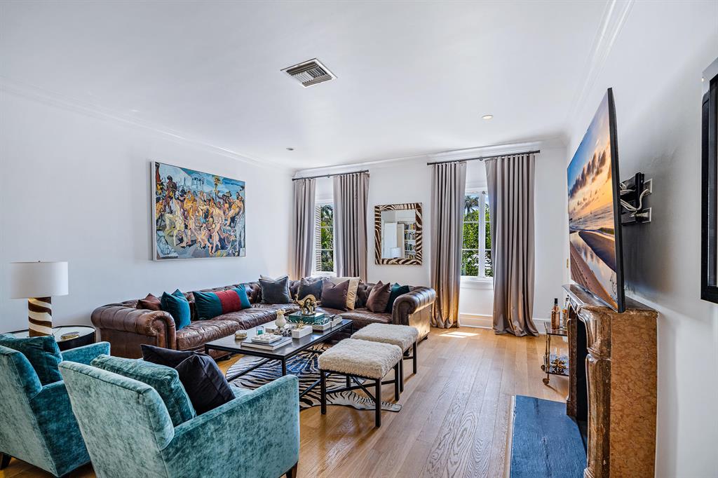 Tropical Isle - Residential