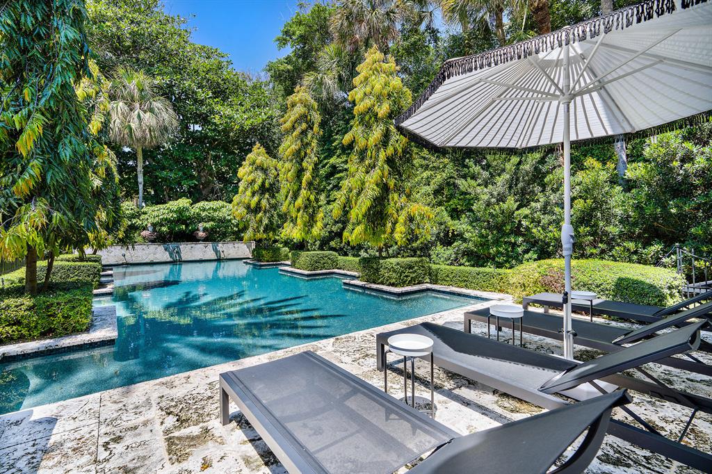 Tropical Isle - Residential