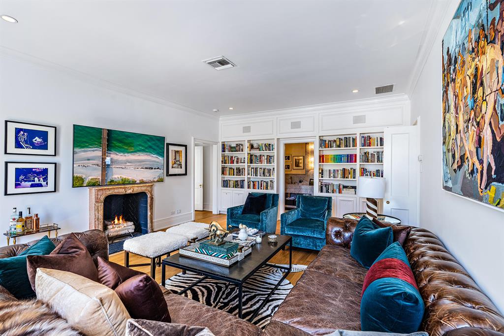 Tropical Isle - Residential