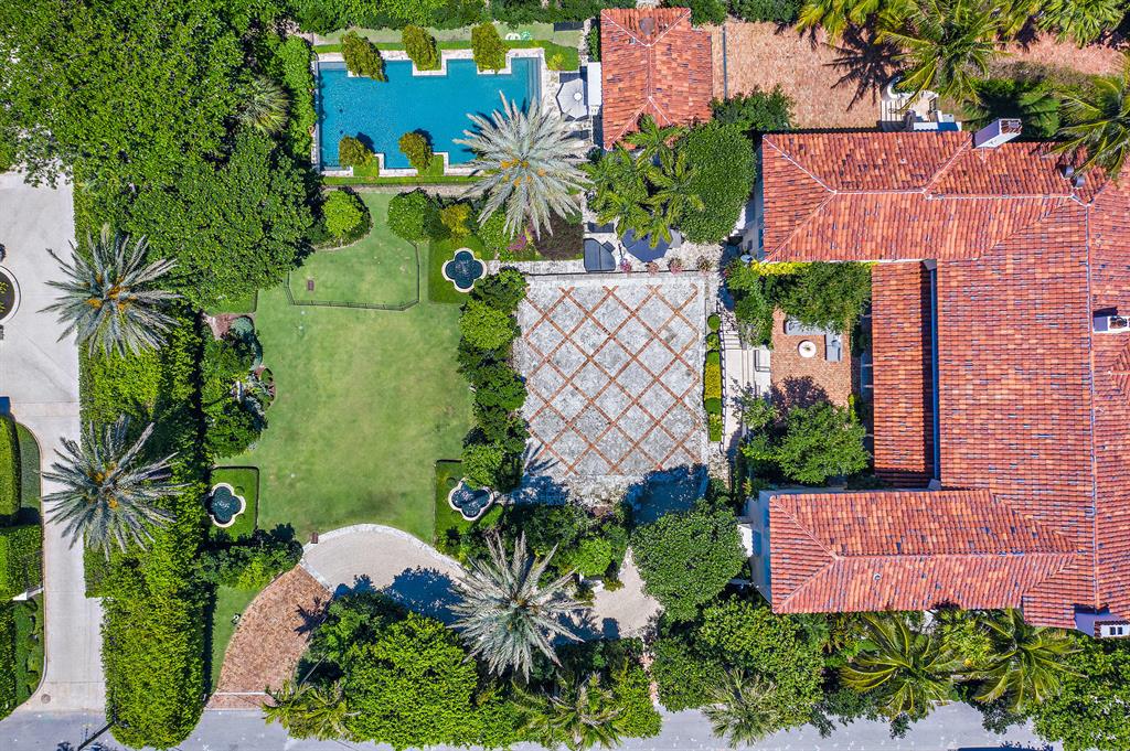 Tropical Isle - Residential