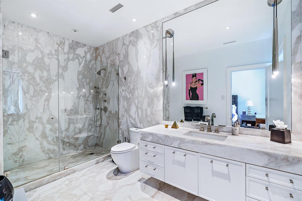 Tropical Isle - Residential