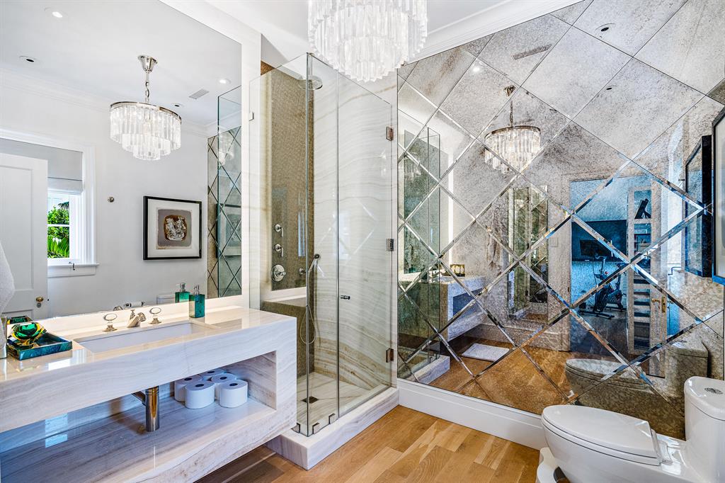 Tropical Isle - Residential