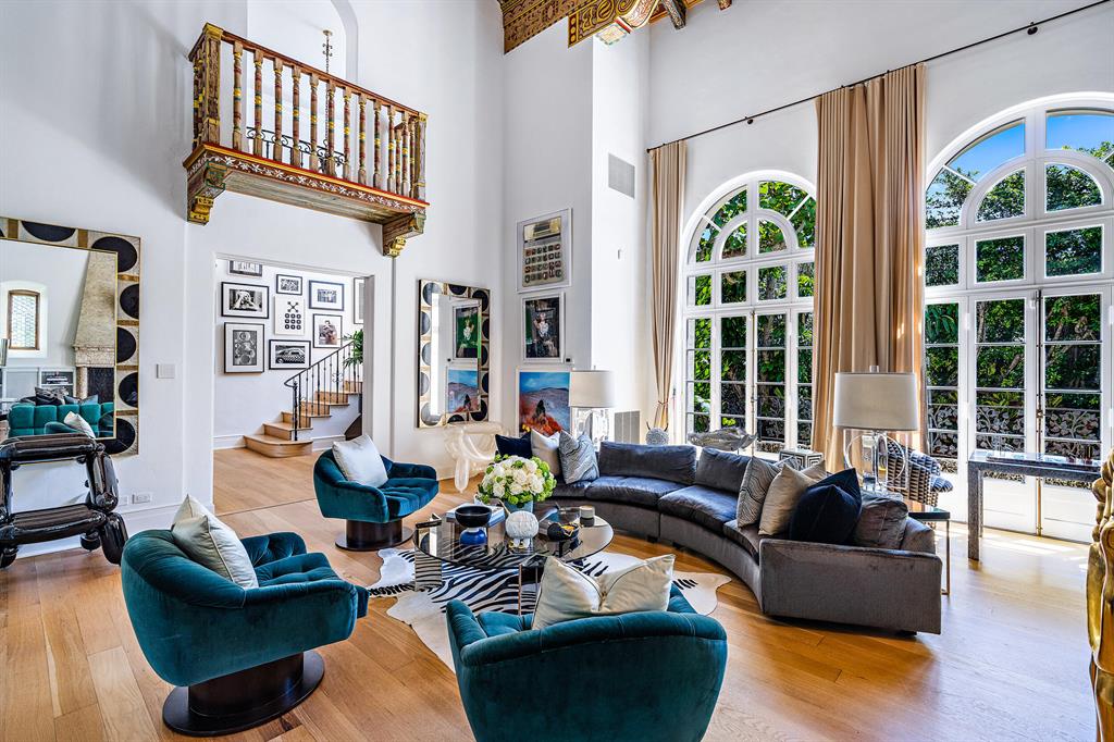 Tropical Isle - Residential