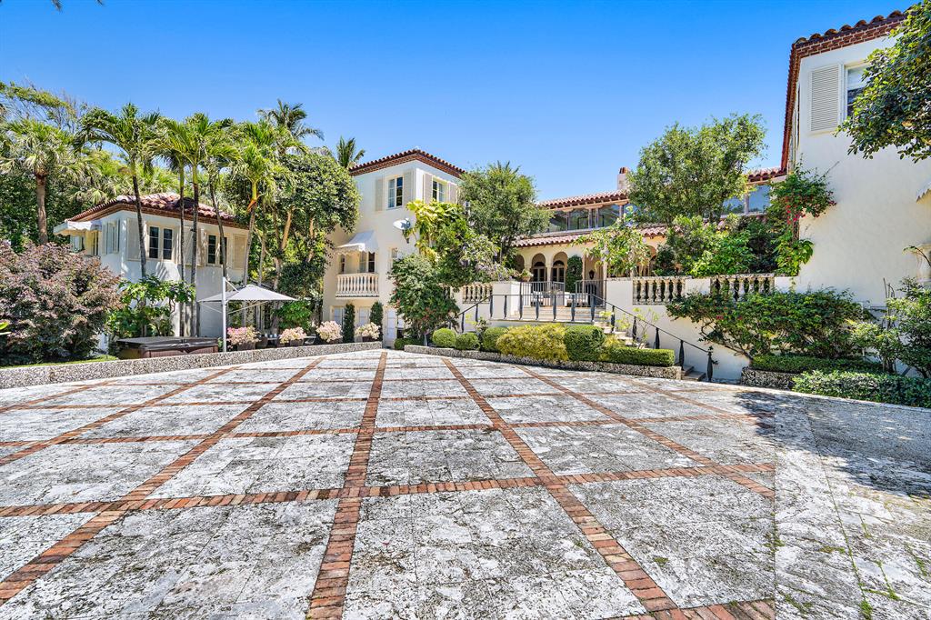 Tropical Isle - Residential