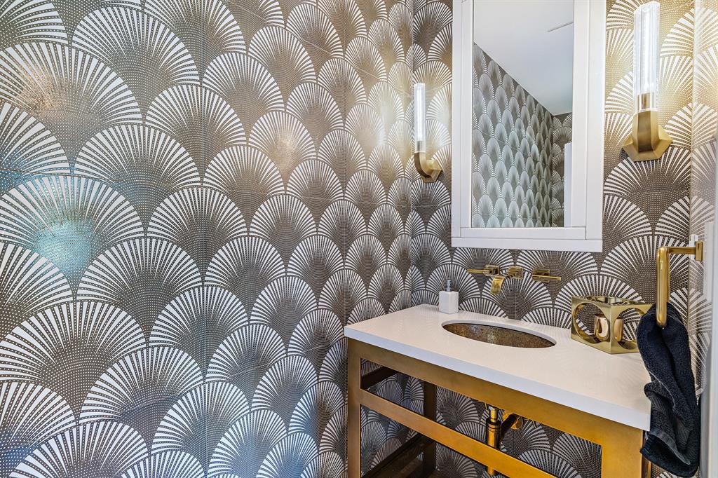 Tropical Isle - Residential