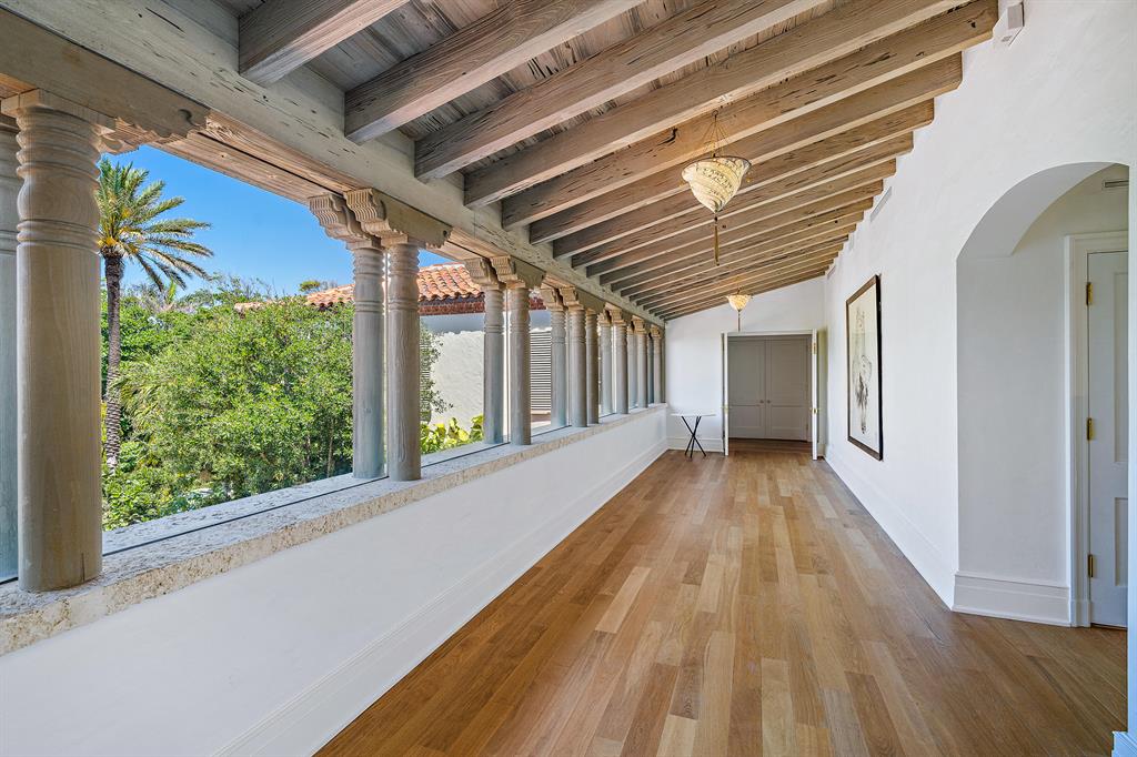 Tropical Isle - Residential