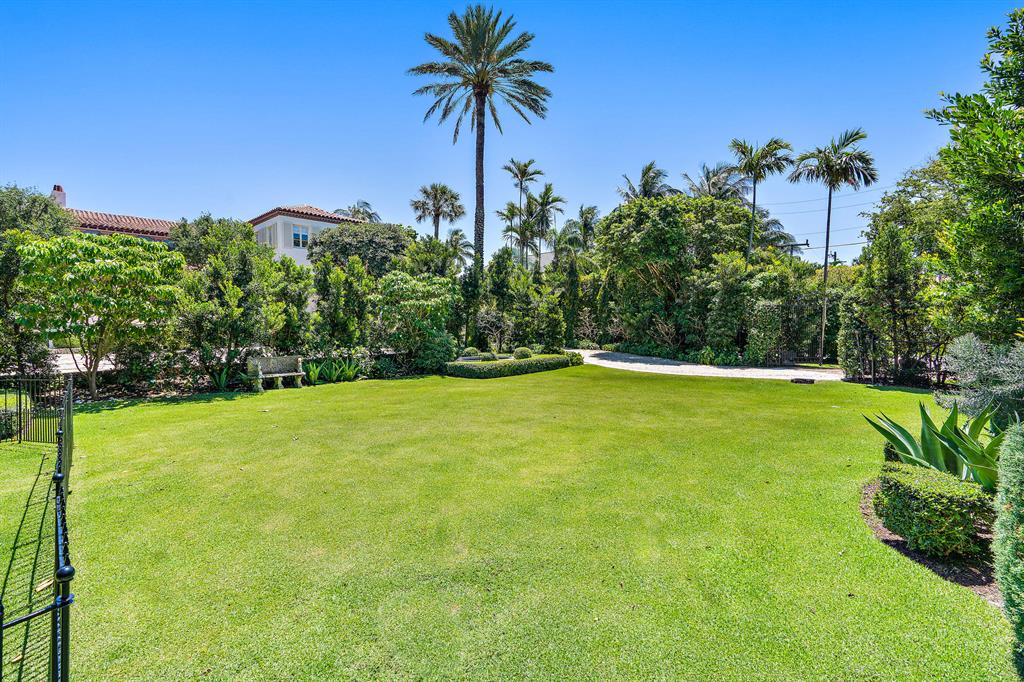 Tropical Isle - Residential