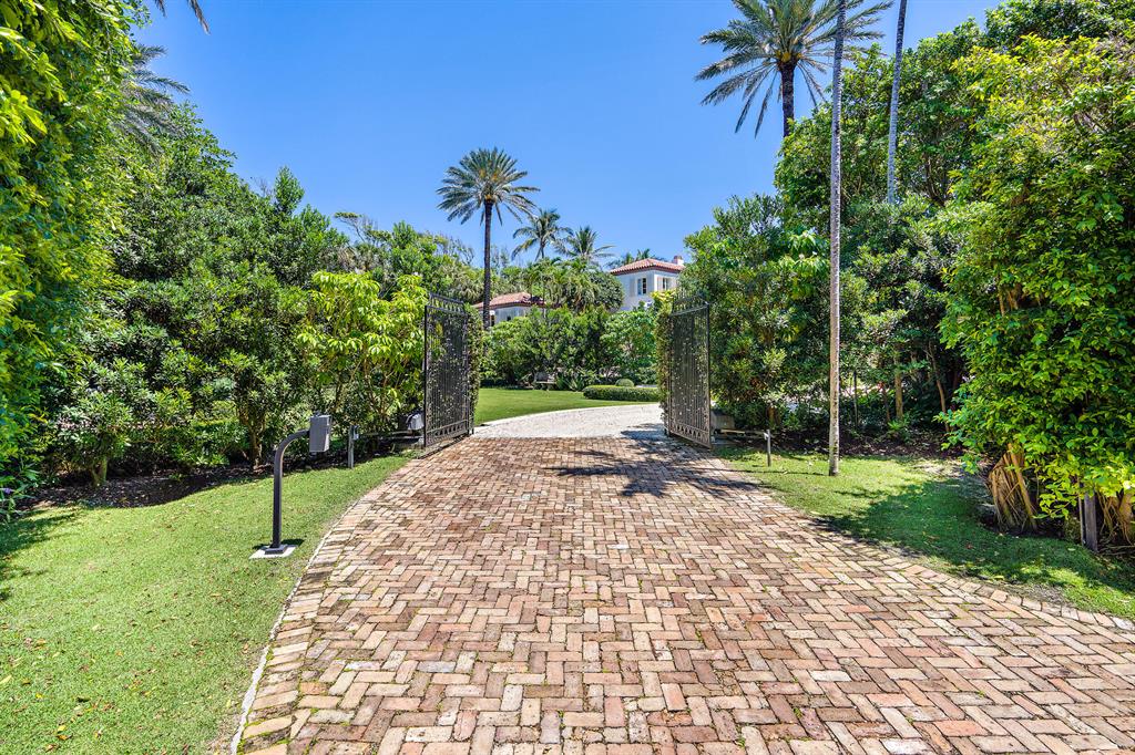 Tropical Isle - Residential