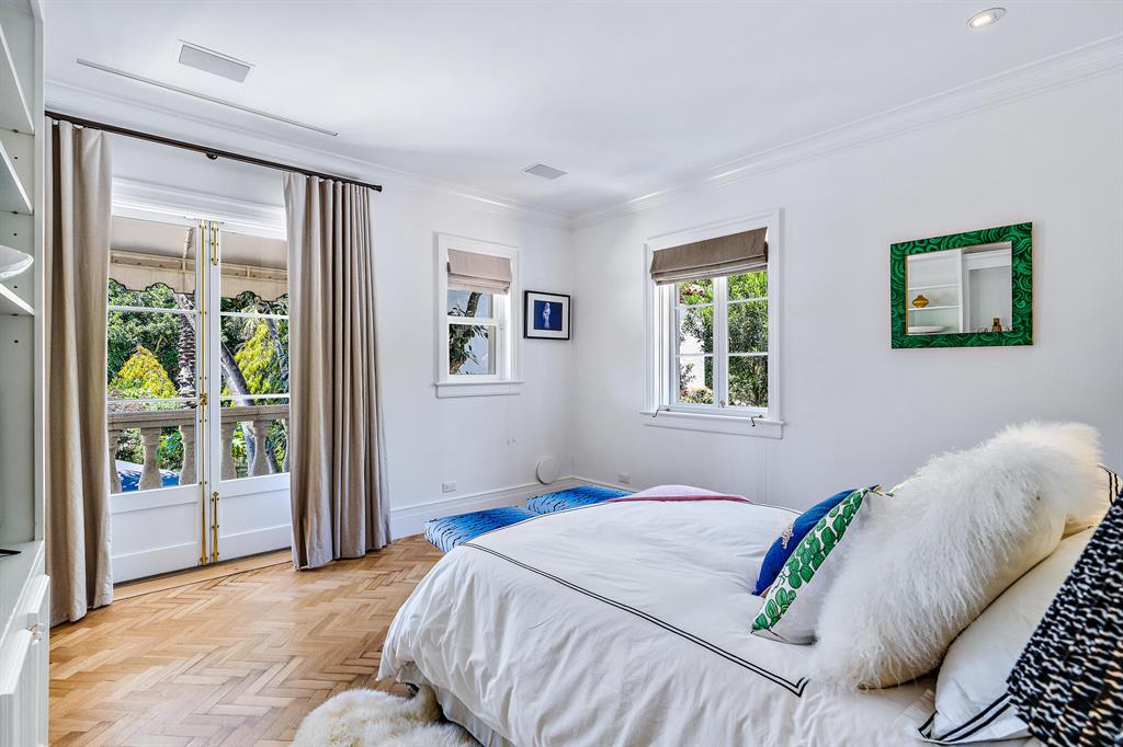 Tropical Isle - Residential