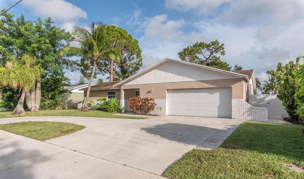 2712 Lake Ida Road