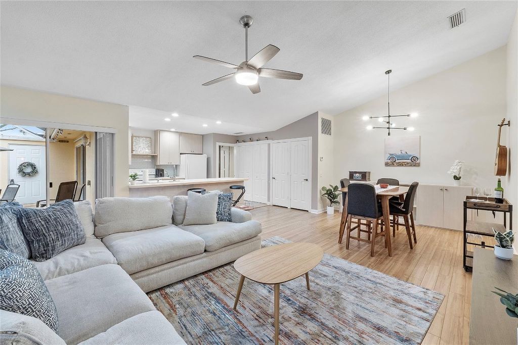 Photo of 9132 Sun Terrace Circle #A, Palm Beach Gardens, FL 33403 (MLS # F10418871)