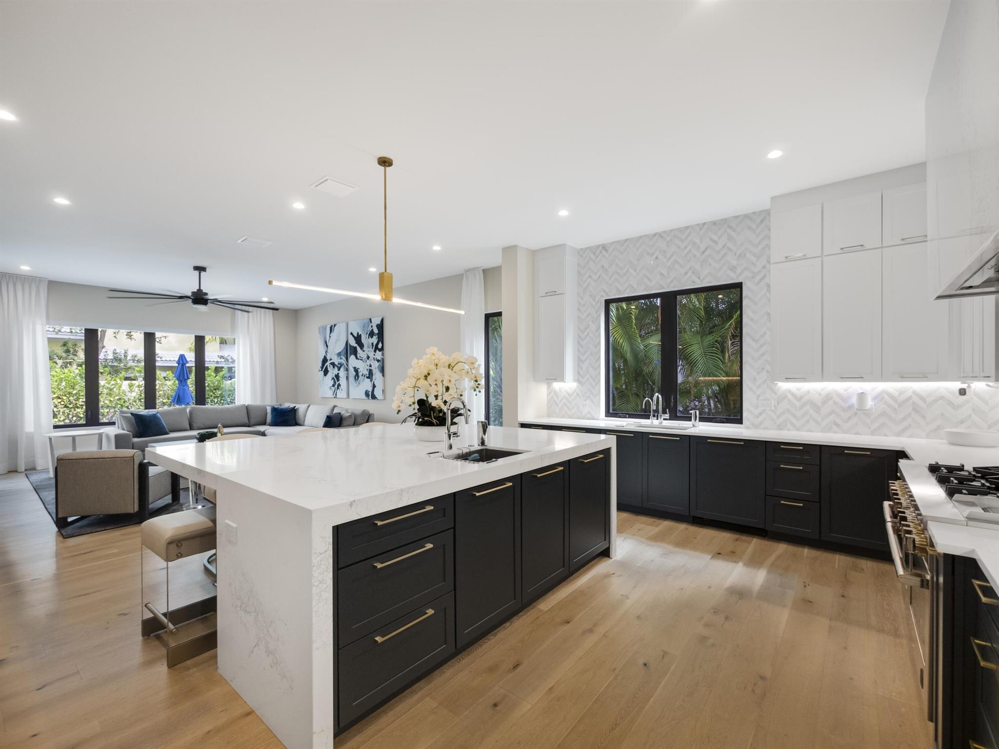 FLORESTA GROVE - Residential