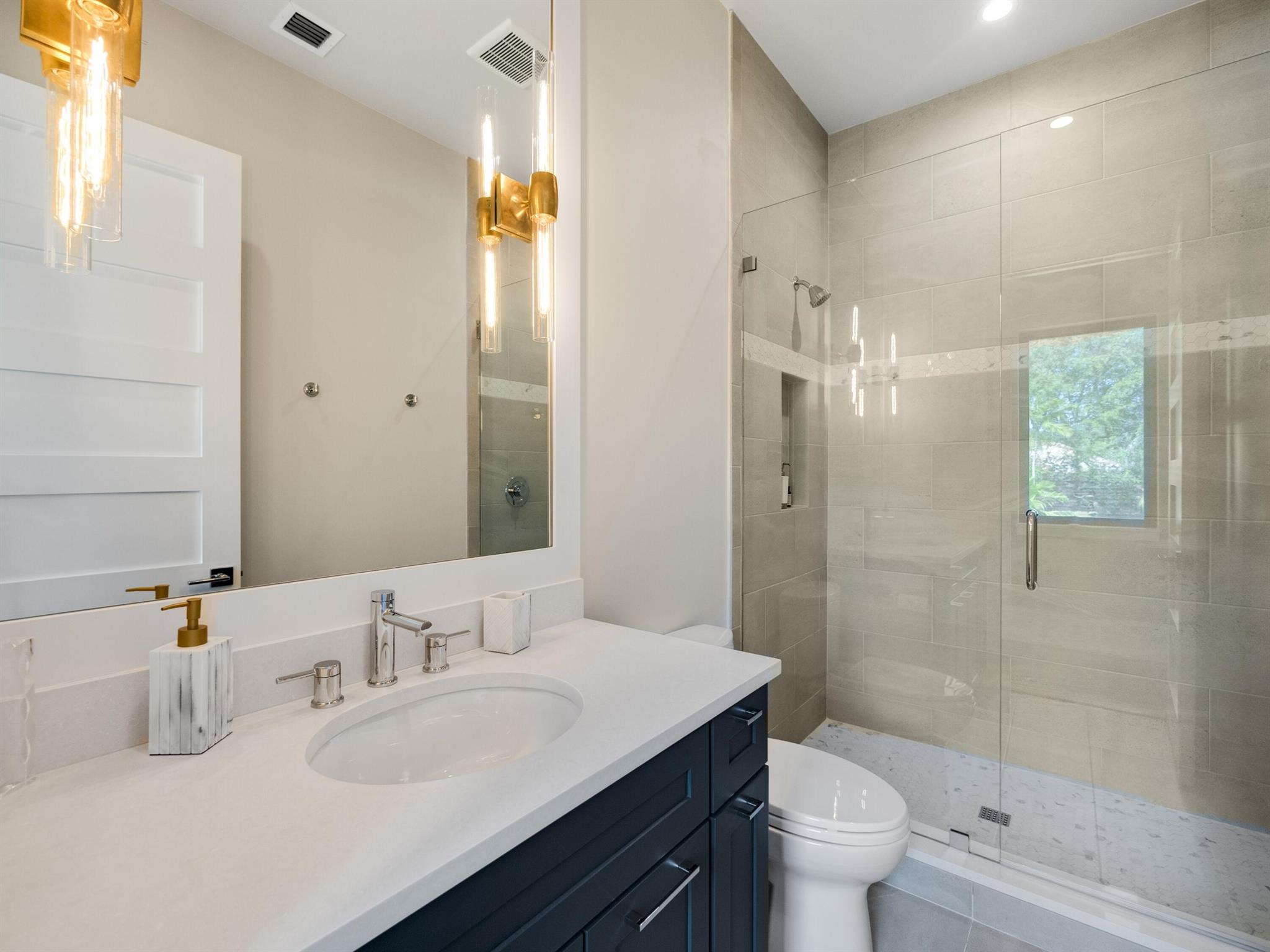 FLORESTA GROVE - Residential