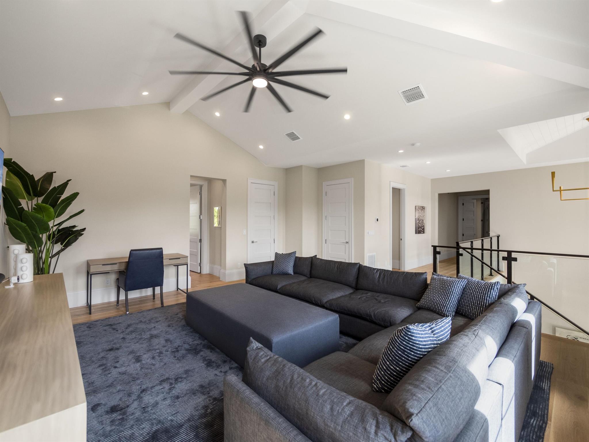 FLORESTA GROVE - Residential