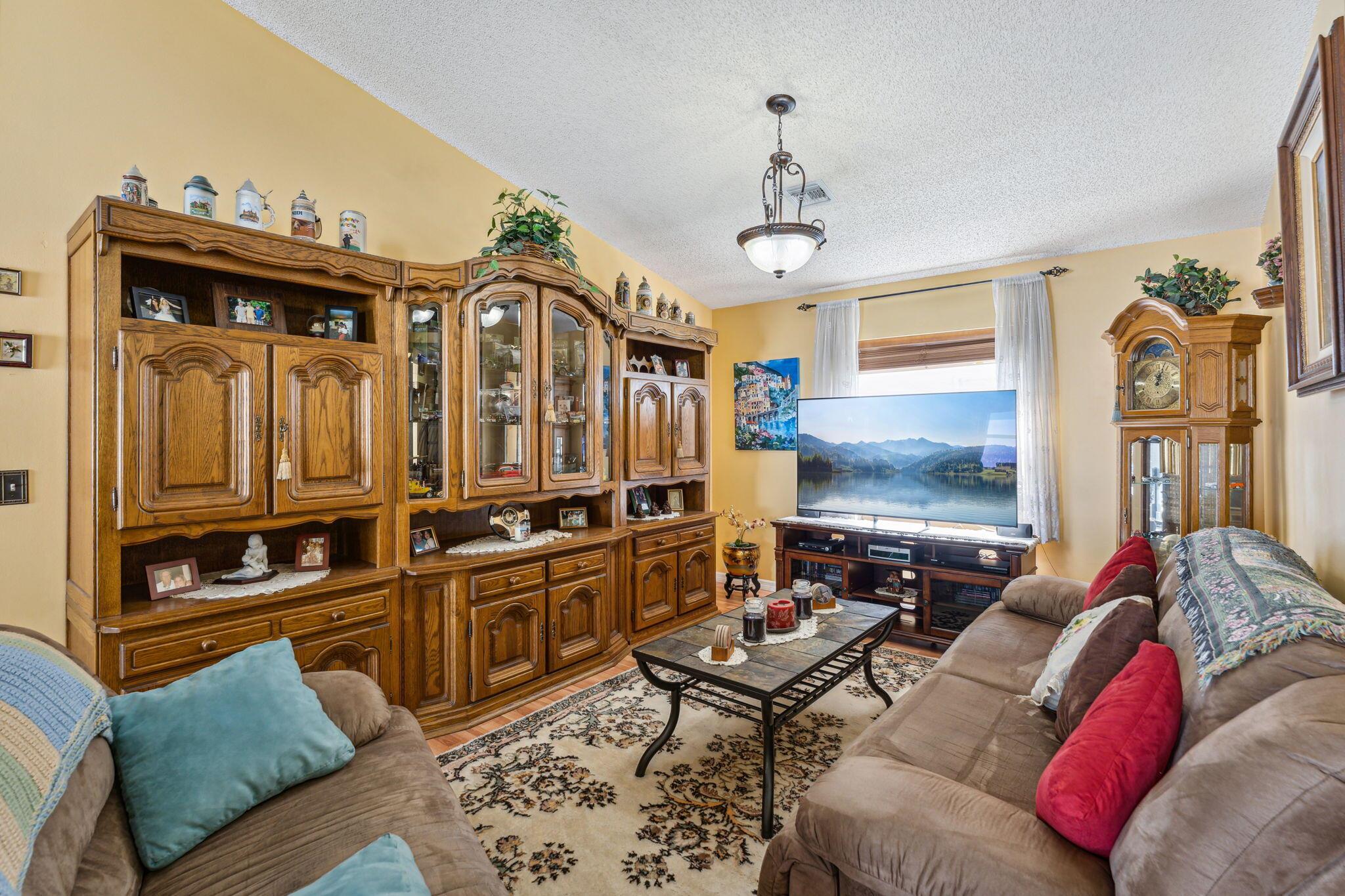 CRYSTAL KEY AT WOOLBRIGHT PLACE - Residential