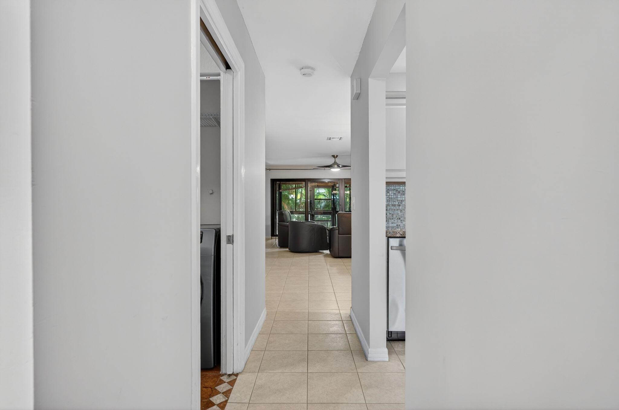 TOWNHOMES OF LIGHTHOUSE P - Residential