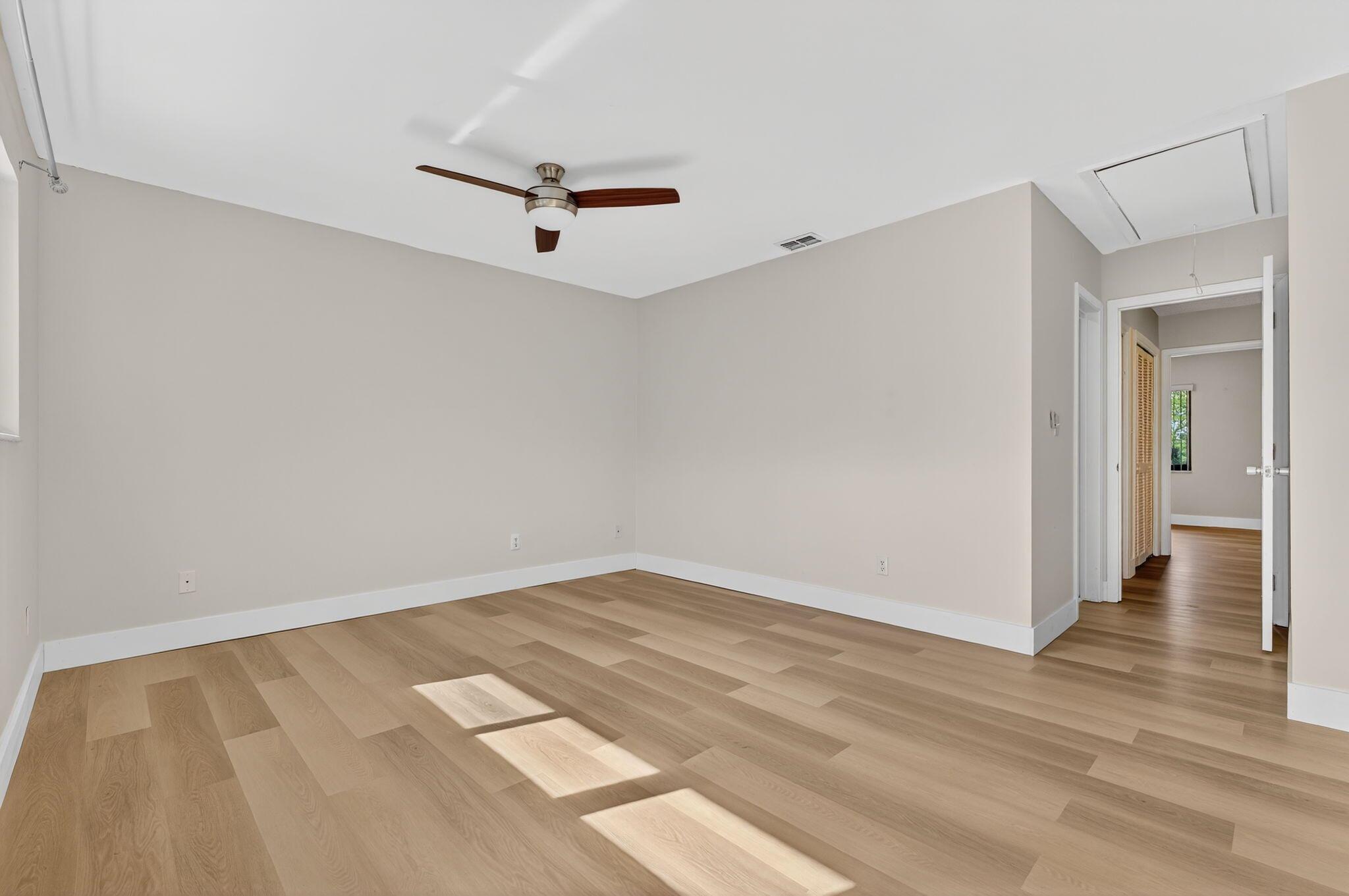 TOWNHOMES OF LIGHTHOUSE P - Residential