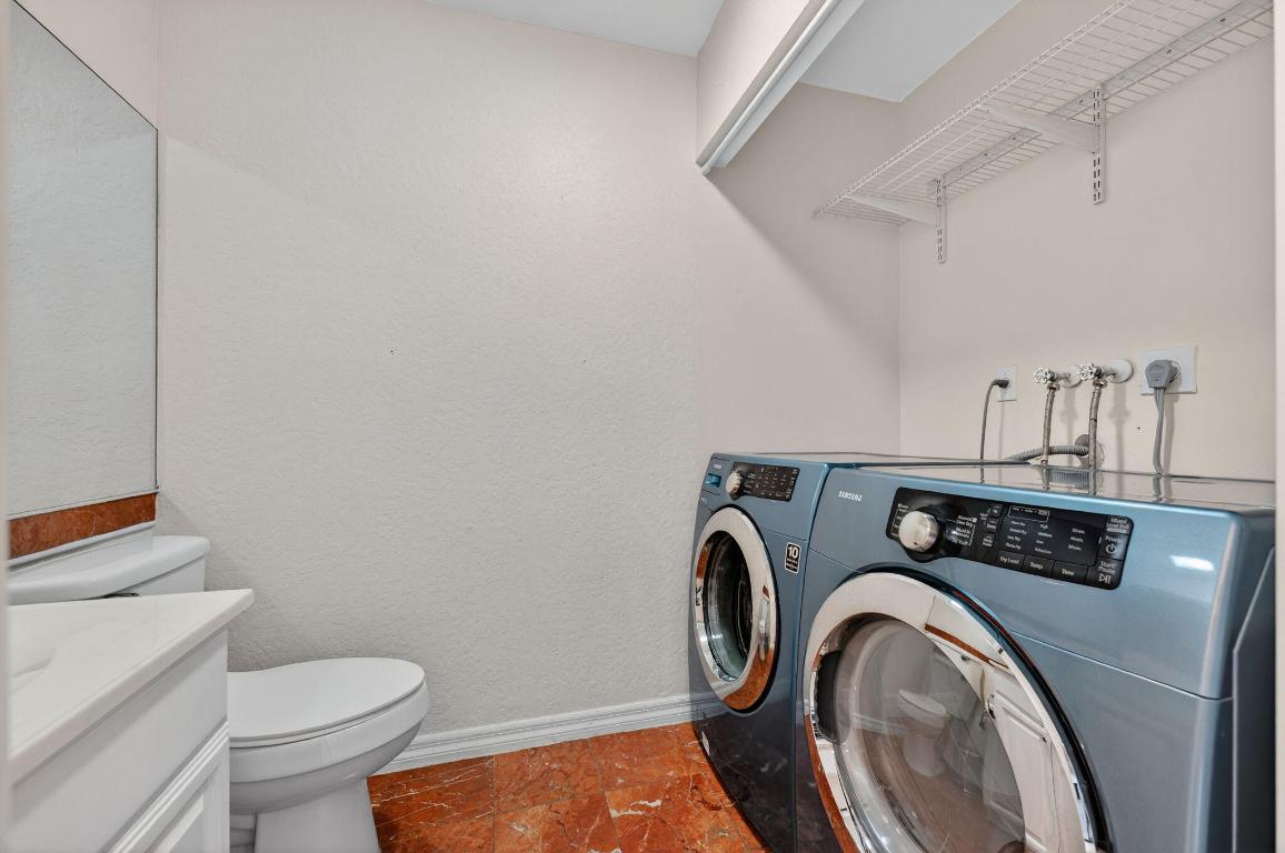 TOWNHOMES OF LIGHTHOUSE POINT - Residential