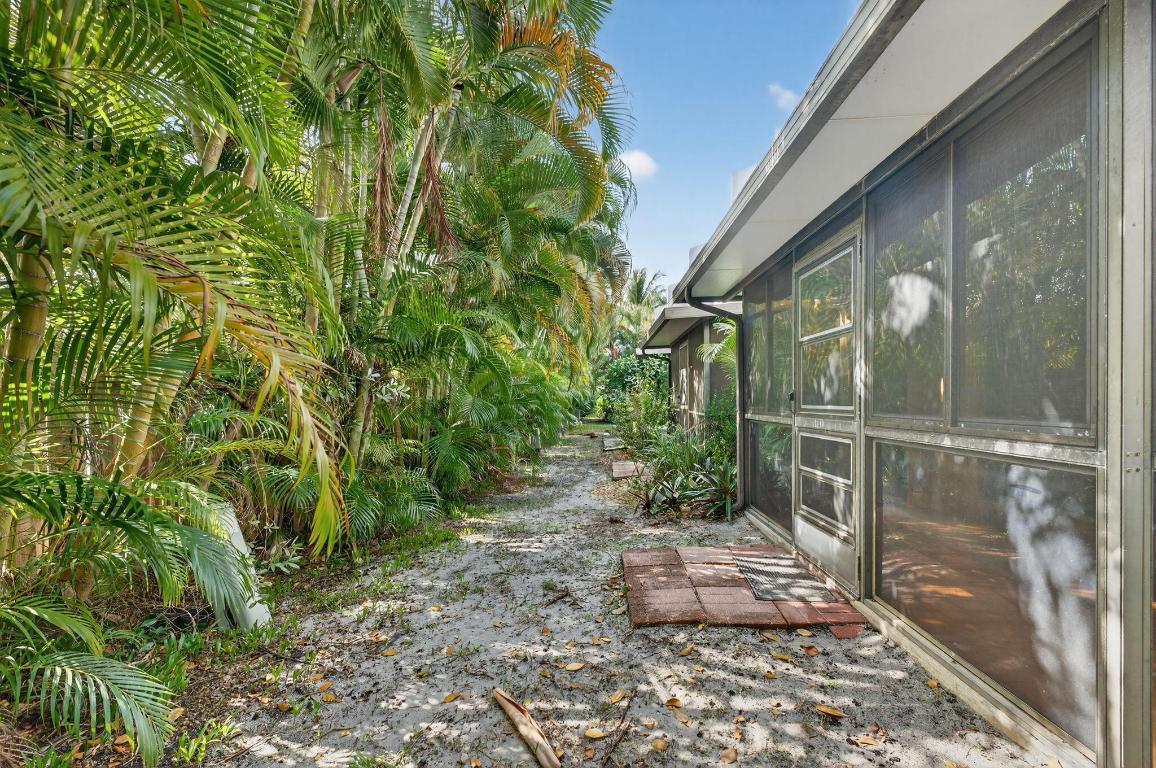 TOWNHOMES OF LIGHTHOUSE POINT - Residential