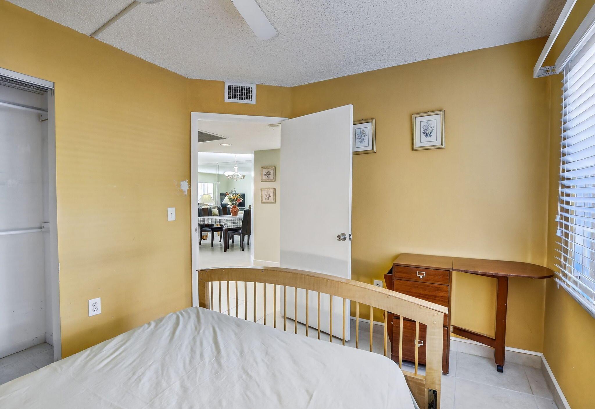 IVANHOE EAST AT CENTURY V - Residential Lease