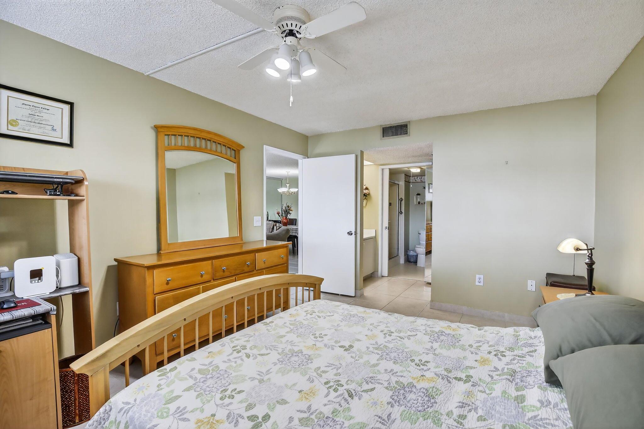 IVANHOE EAST AT CENTURY V - Residential Lease