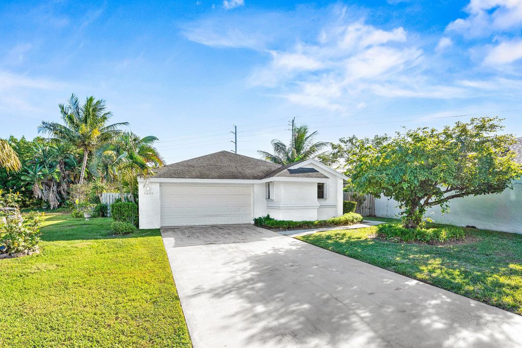 Photo of 1215 NW 18th Avenue, Delray Beach, FL 33445 (MLS # R11138511)